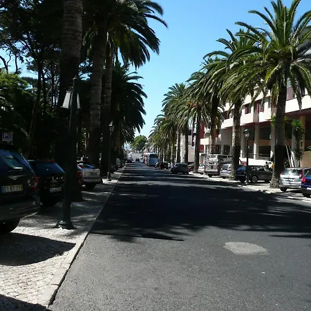Cozy Duplex At Casino - 2 Bedrooms * Estoril
